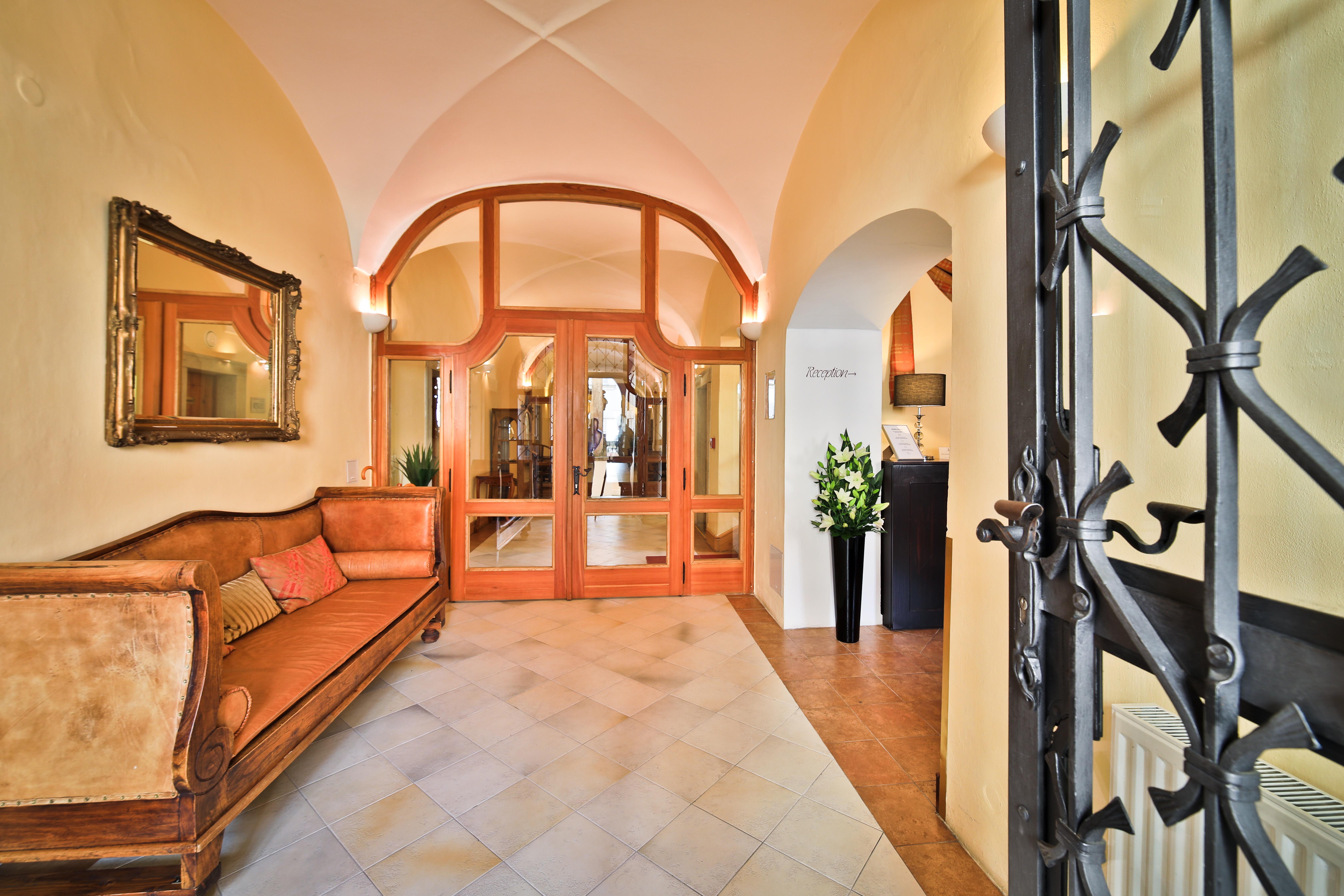 Questenberg Hotel Прага Экстерьер фото