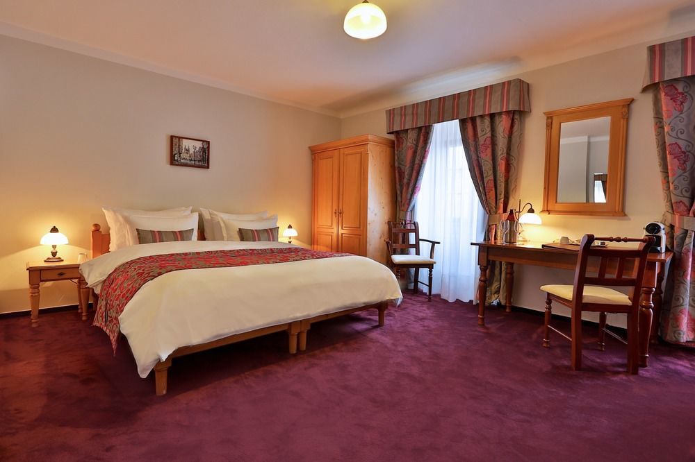 Questenberg Hotel Прага Экстерьер фото