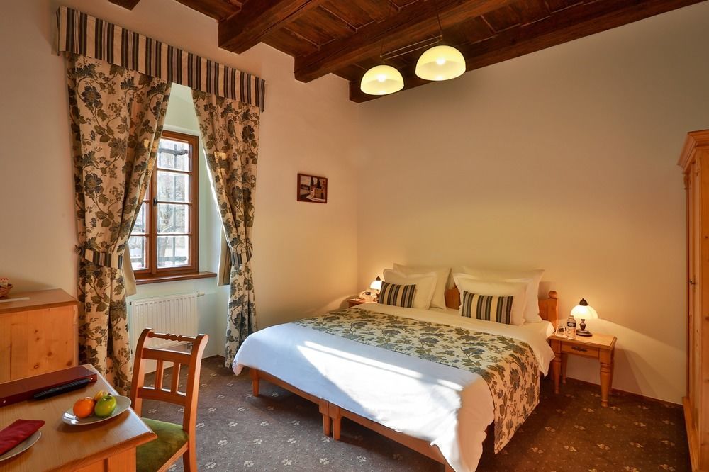 Questenberg Hotel Прага Экстерьер фото