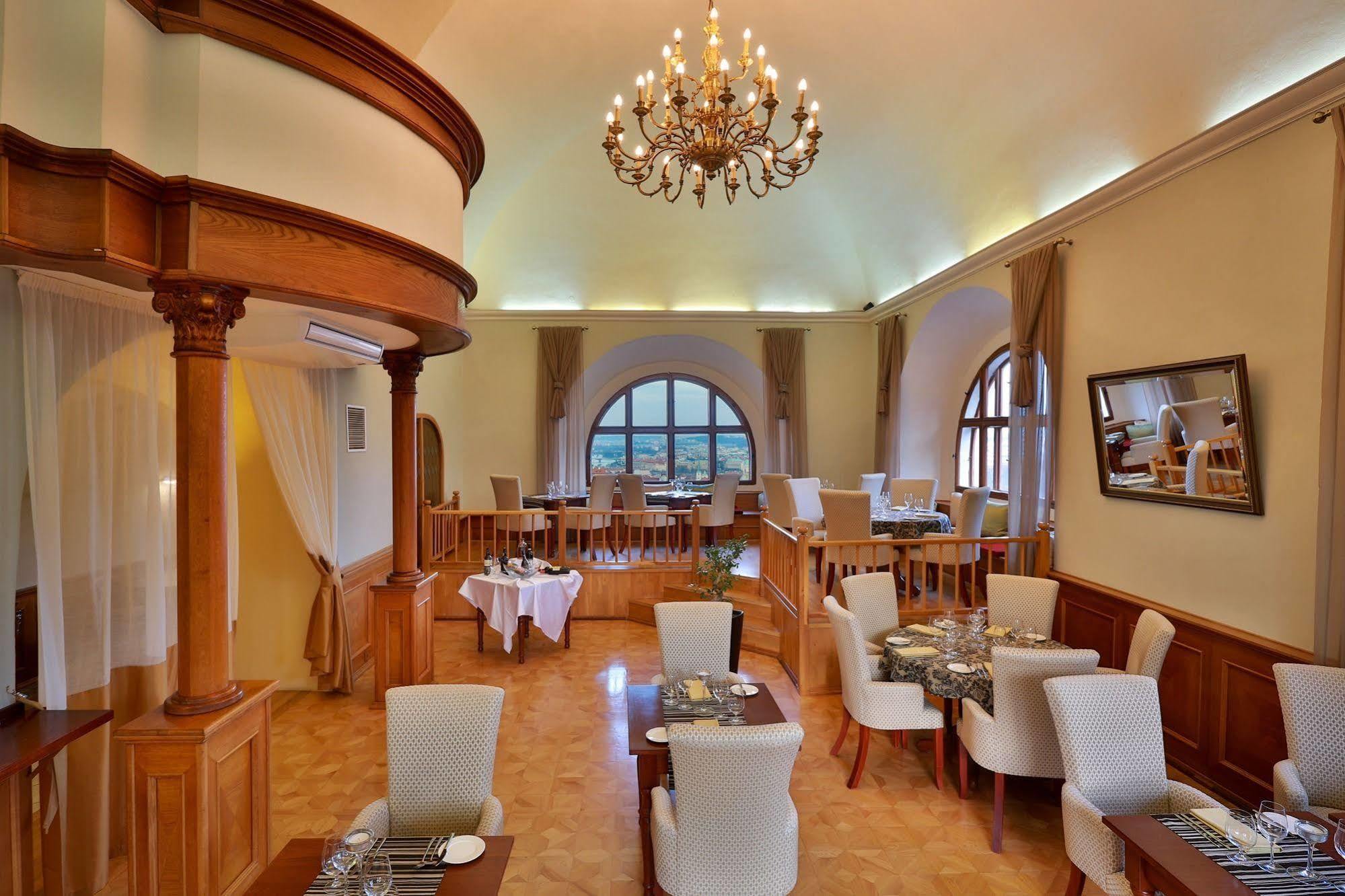 Questenberg Hotel Прага Экстерьер фото